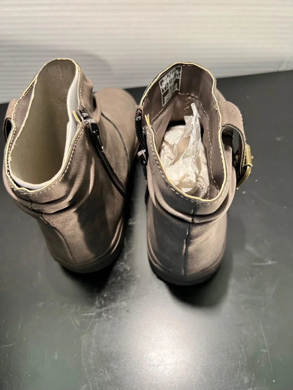 Nine West Kids Slouch Ankle Boot | Taupe | Gold Buckle | Side Zip | Size 1 New